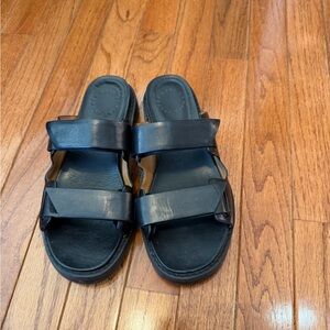 Marc Jacobs Black Leather Lug Sole Sandals Size 38.5